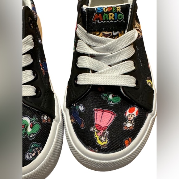 NEW- Super Mario Kids Shoes- Sneakers/Tennis Shoes Size -12 Little Kids/Toddlers - Picture 4 of 11